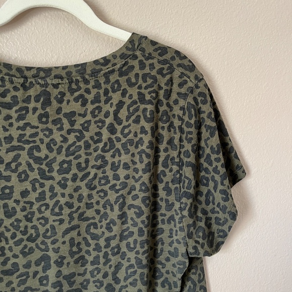 Sanctuary Green and Black Cheetah Print Short Sleeve Crew Neck Tee Shirt - Picture 7 of 9